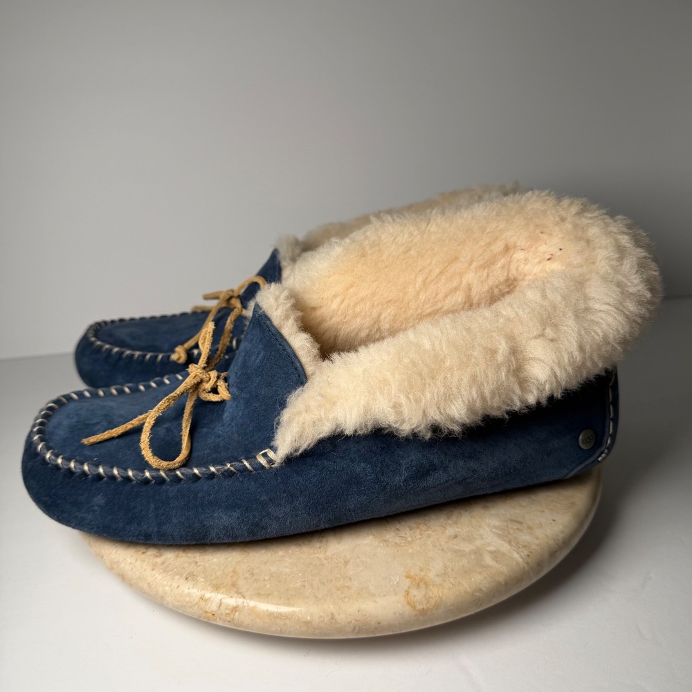 UGG Ansley Moccasin Slipper 11 Navy Blue Suede Sheepskin Lined 1003312